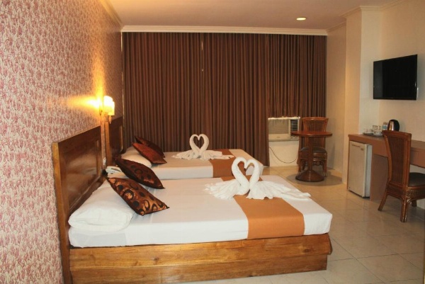 Rosas Garden Hotel image 28