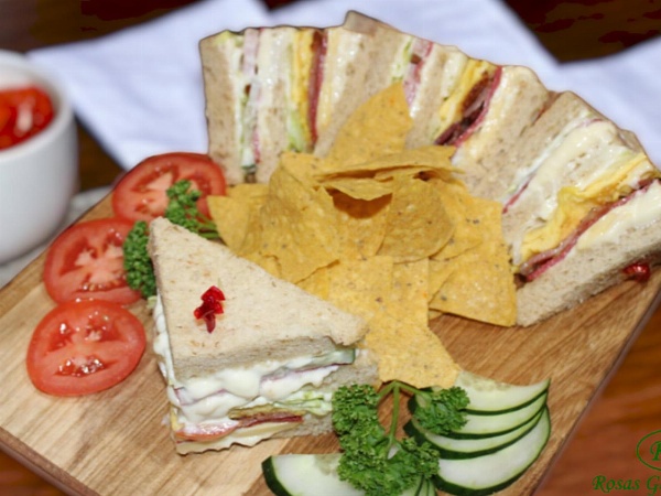 Rosas Garden Hotel image 6